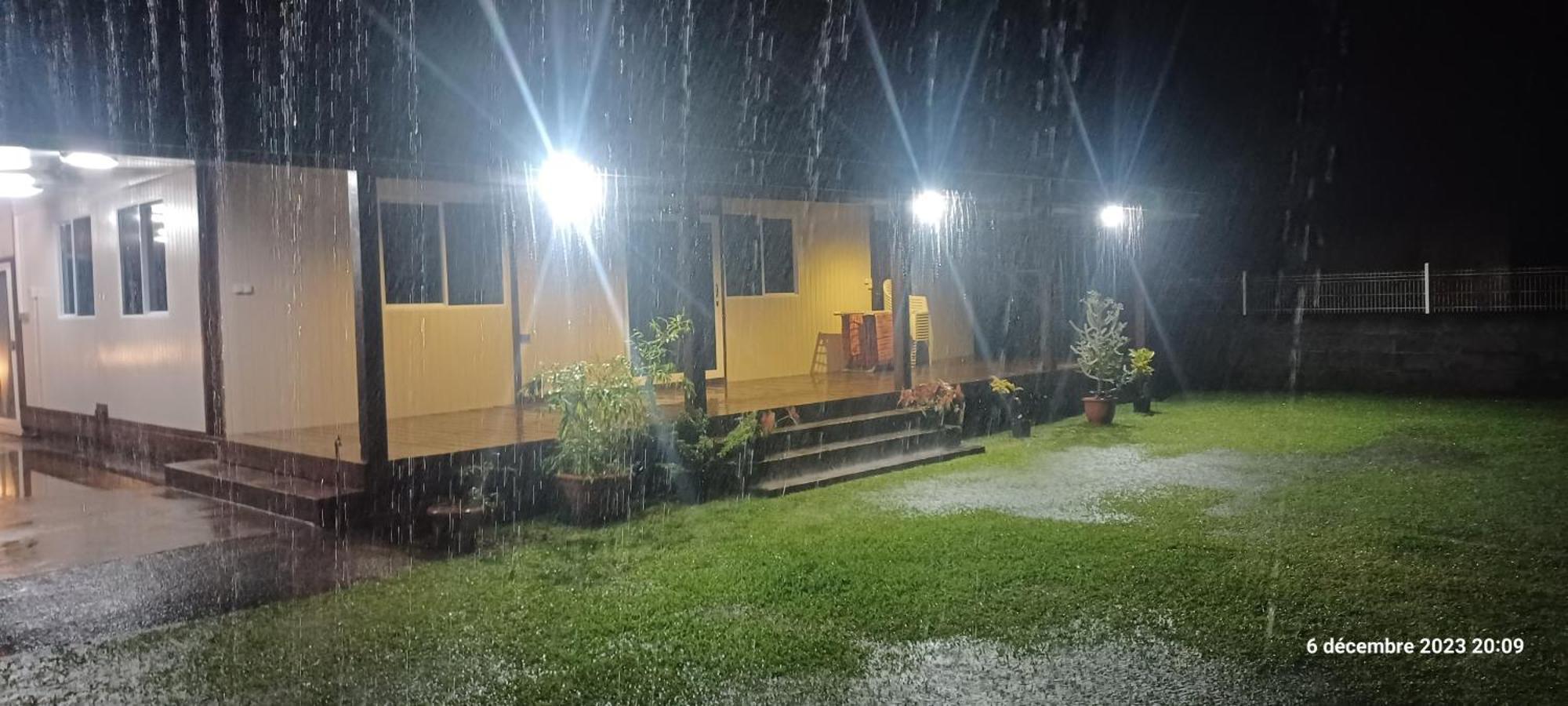 Hava'E Lodge Teahupoo Buitenkant foto