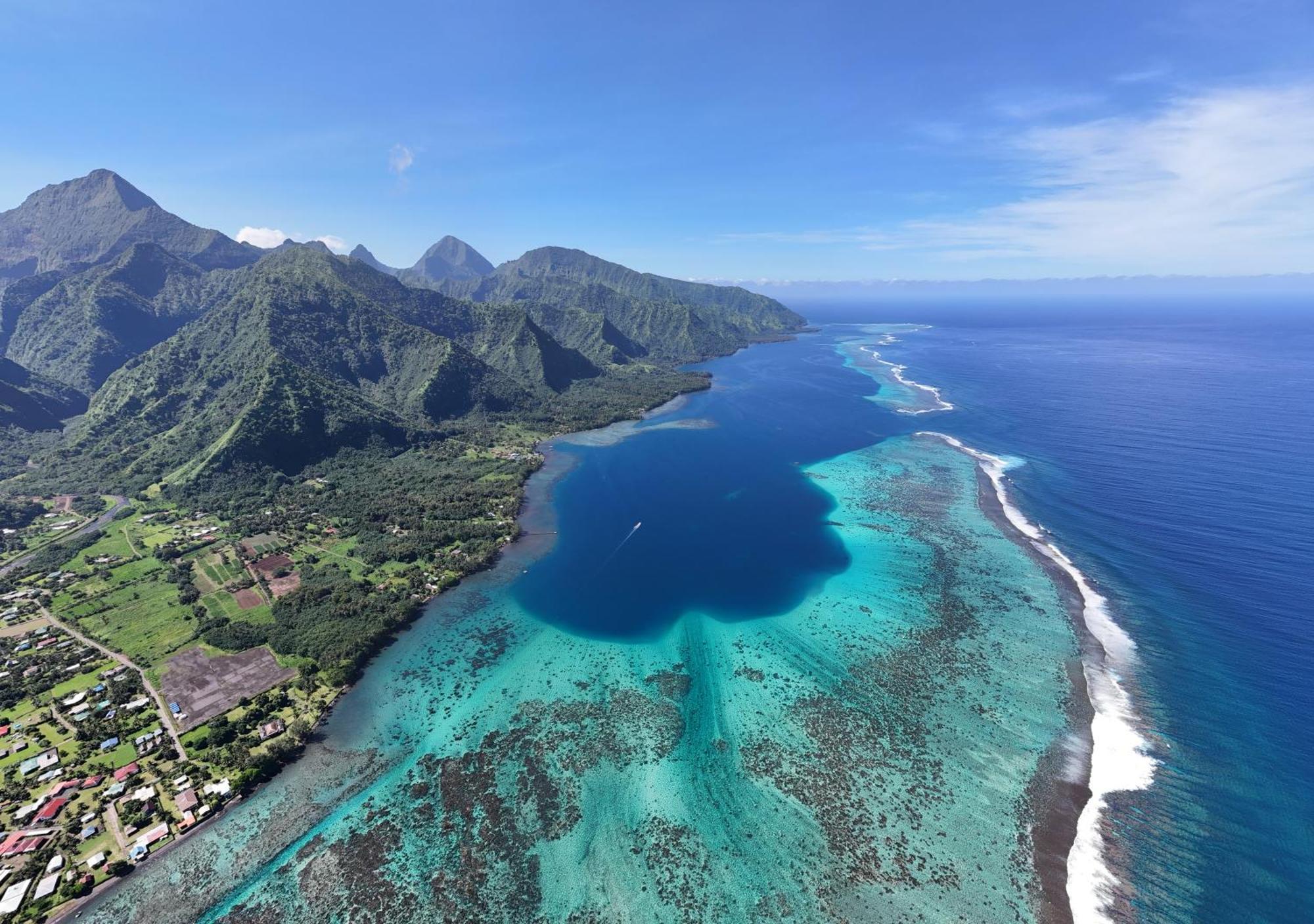 Hava'E Lodge Teahupoo Buitenkant foto